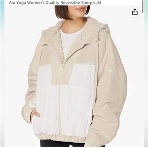 Alo Yoga Reversible Sherpa Jacket Oversized - Cream and White